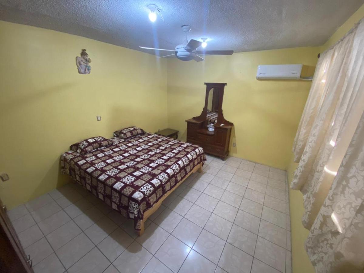 Hermosa Casa Para Vacacionar ปูแอร์โตเอสกอนดิโด ภายนอก รูปภาพ